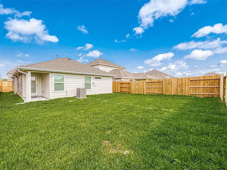 7538 Coral Terrace Dr — Photo 32