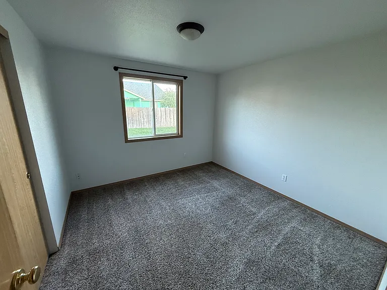 115 S Chinook St — Photo 10