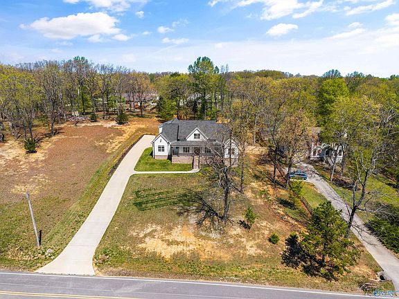 5th image of 113 Hillsdale Dr
