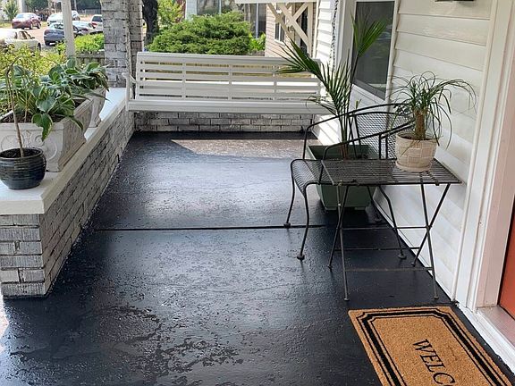 5th image of 1023 E Saint Catherine St