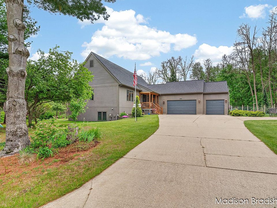 1st image of 30 Whistling Pines Ln NW