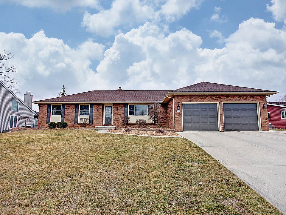 1st image of 761 Kingswood Dr