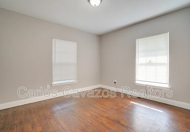 3402 Lawnview Main House Dallas Ter #MAIN HOUSE — Photo 11
