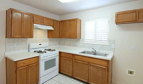 3rd image of 12148 Tower View Dr