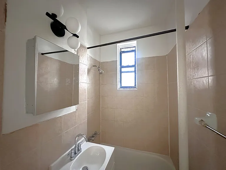 21-58 35th St #1A — Photo 15