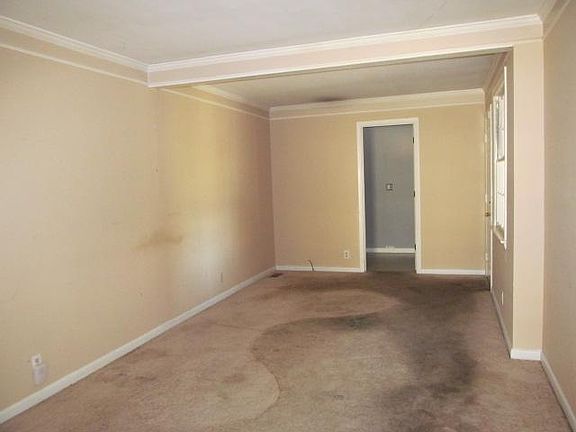 2nd image of 805 Elissa Dr