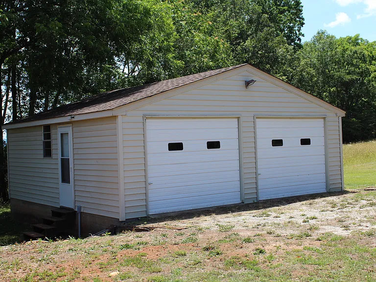 3841 N Highway 101 — Photo 20