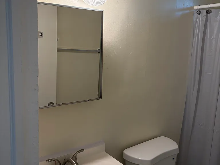 127-129 Read St #1 — Photo 17