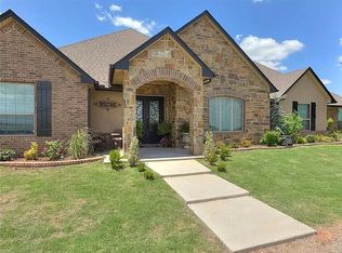 10465 N 2407 Rd, Weatherford, OK 73096