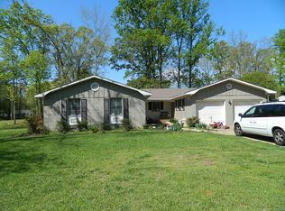 1112 Conger Rd, Anniston, AL 36207
