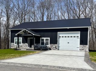 141 Peach Tree Ln, Russell Springs, KY 42642