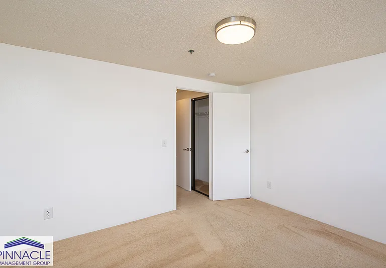 2860 Waialae Ave #302 — Photo 7