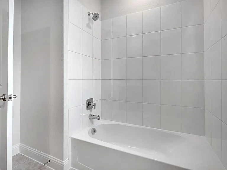 4546 Community Ct — Photo 17