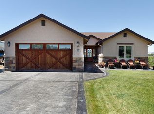 1327 Clover Ct, Rifle, CO 81650