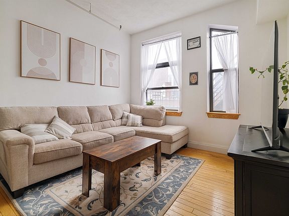3rd image of 188 North St APT 42