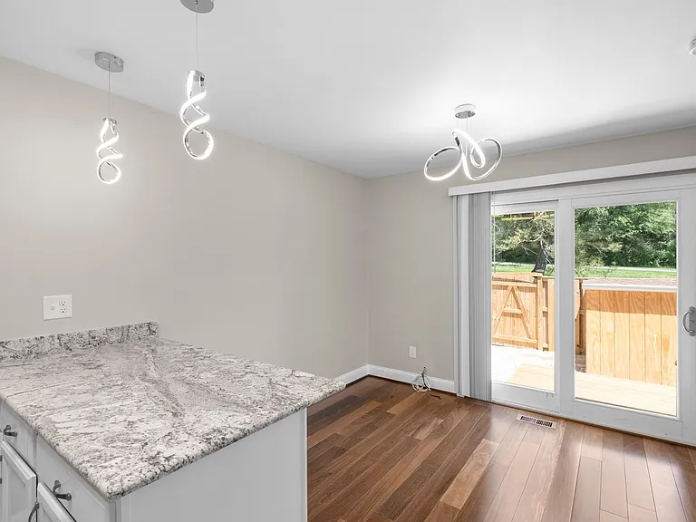 19306 Sandy Lake Dr — Photo 7