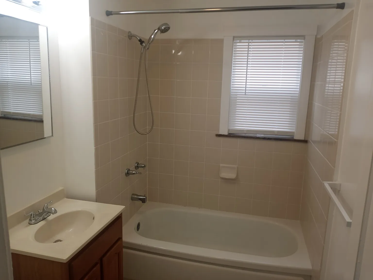 1 bed, $2,750 — Photo 4