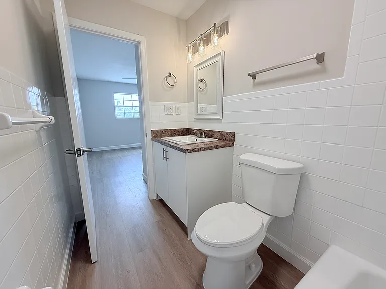 2401 Patterson Ave #101 — Photo 11
