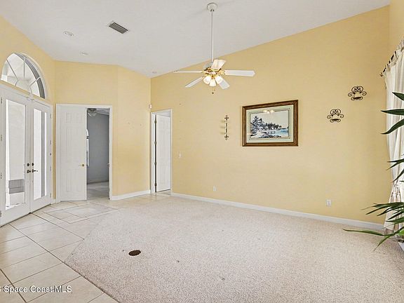5th image of 333 Flanders Dr