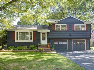 42 Skyview Rd, Bloomfield, NJ 07003