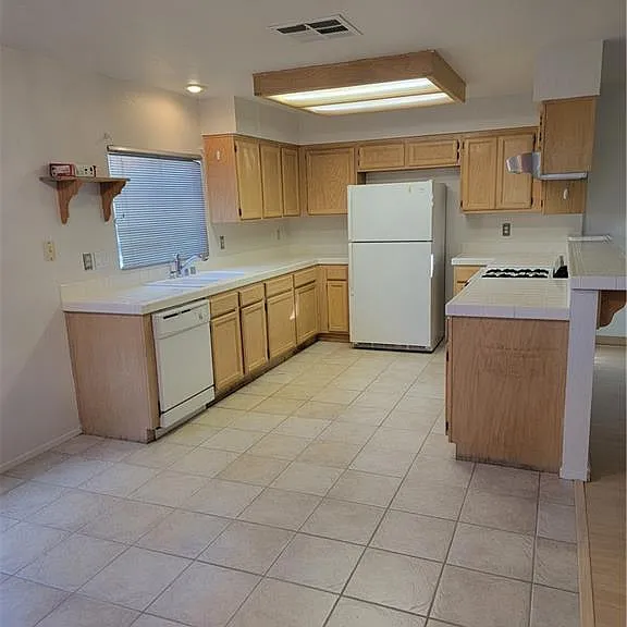 258 Buckskin St — Photo 3