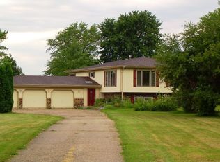 15050 Marengo Rd, Union, IL 60180