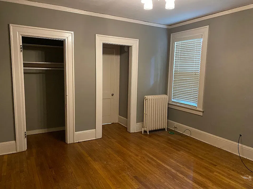 2003 front unit bedroom