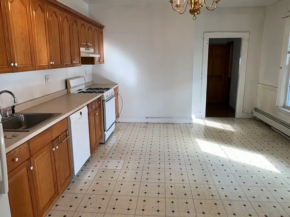 17 Bigelow St #1, Boston, MA 02135