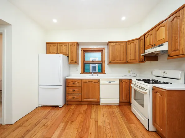 88 Rogers Ave #1B, Somerville, MA 02144