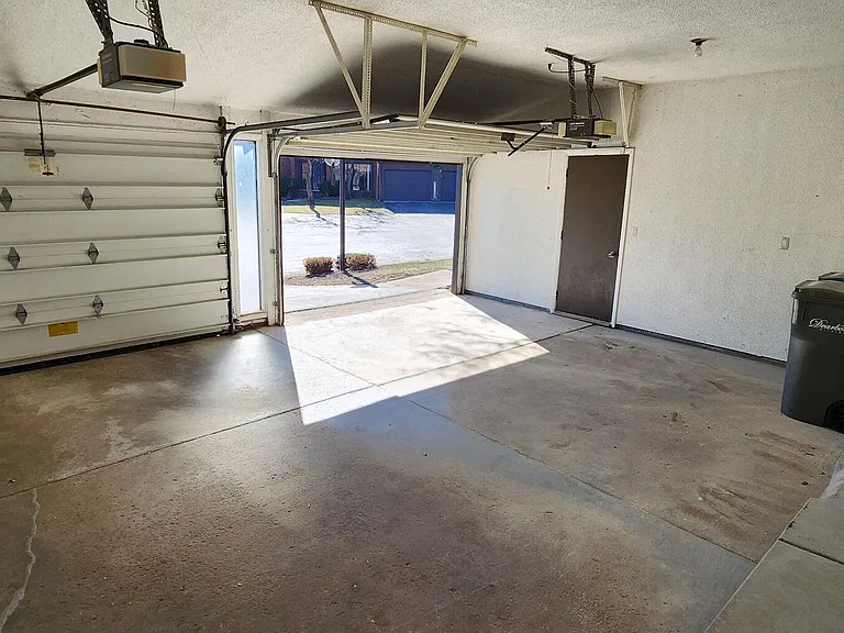 4 Brookwood Ln — Photo 16