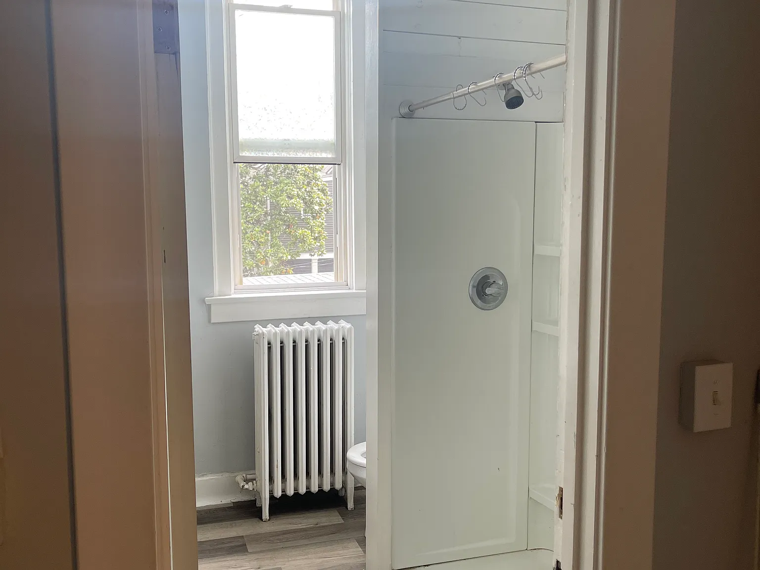 1731 Edenside Ave — Photo 2