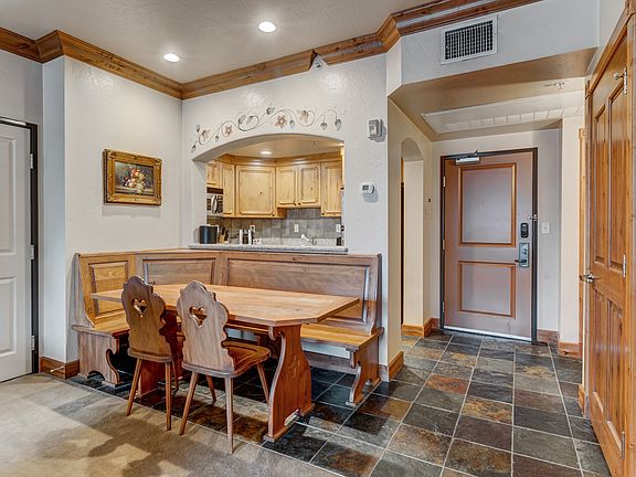 4th image of 840 Bigler Ln #1030
