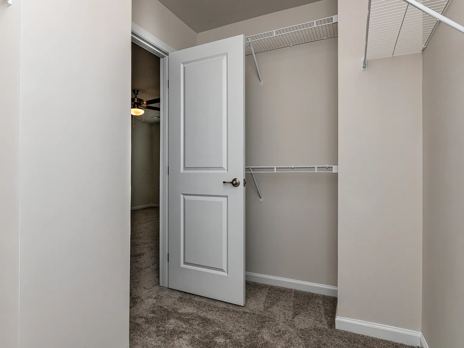 3 bed, 2.5 bath, 1564 sqft, $1,795 — Photo 3