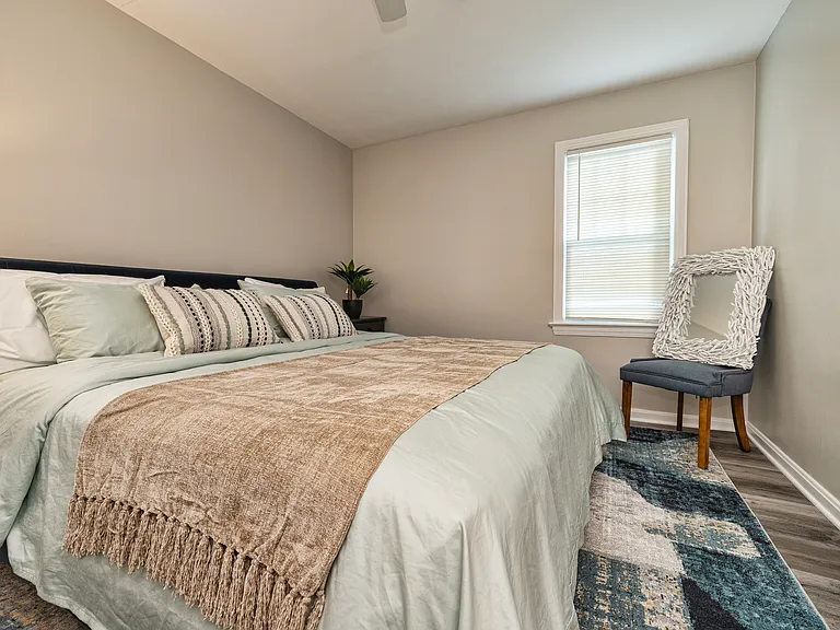 3722 Bainbridge Rd — Photo 18
