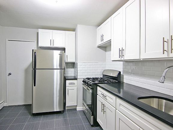 5th image of 84-70 129th St APT 3V