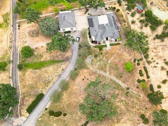 4th image of 3200 San Fernando Rd