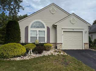 48 Saxony Cir, Manchester, NJ 08759