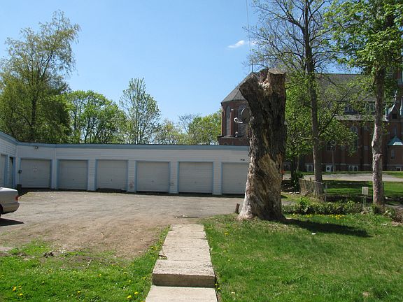 OFF ST PARKING ENTRANCE FROM CAMP ST