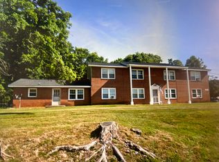 108 W Mountain View Rd APT 3, Johnson City, TN 37604