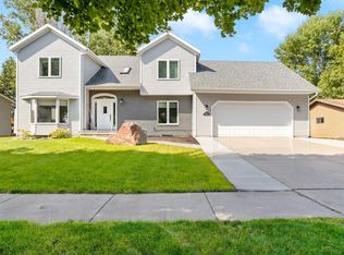 3919 17th St S, Fargo, ND 58104