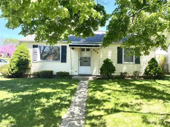 930 W 3rd St, Rochester, MI 48307