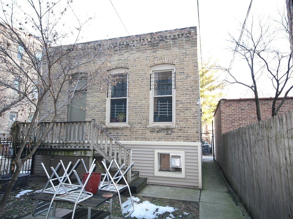 1st image of 855 N Damen Ave #Coachhouse
