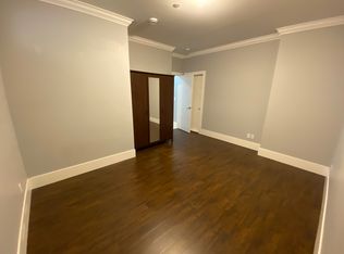 146 W 40th Ave, Vancouver, BC V5Y 2R2