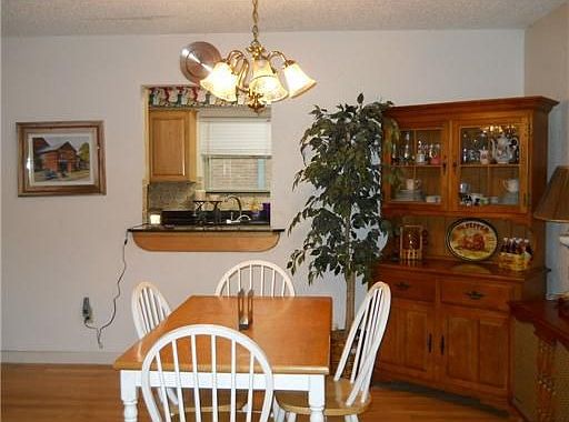5th image of 517 Vista Dr