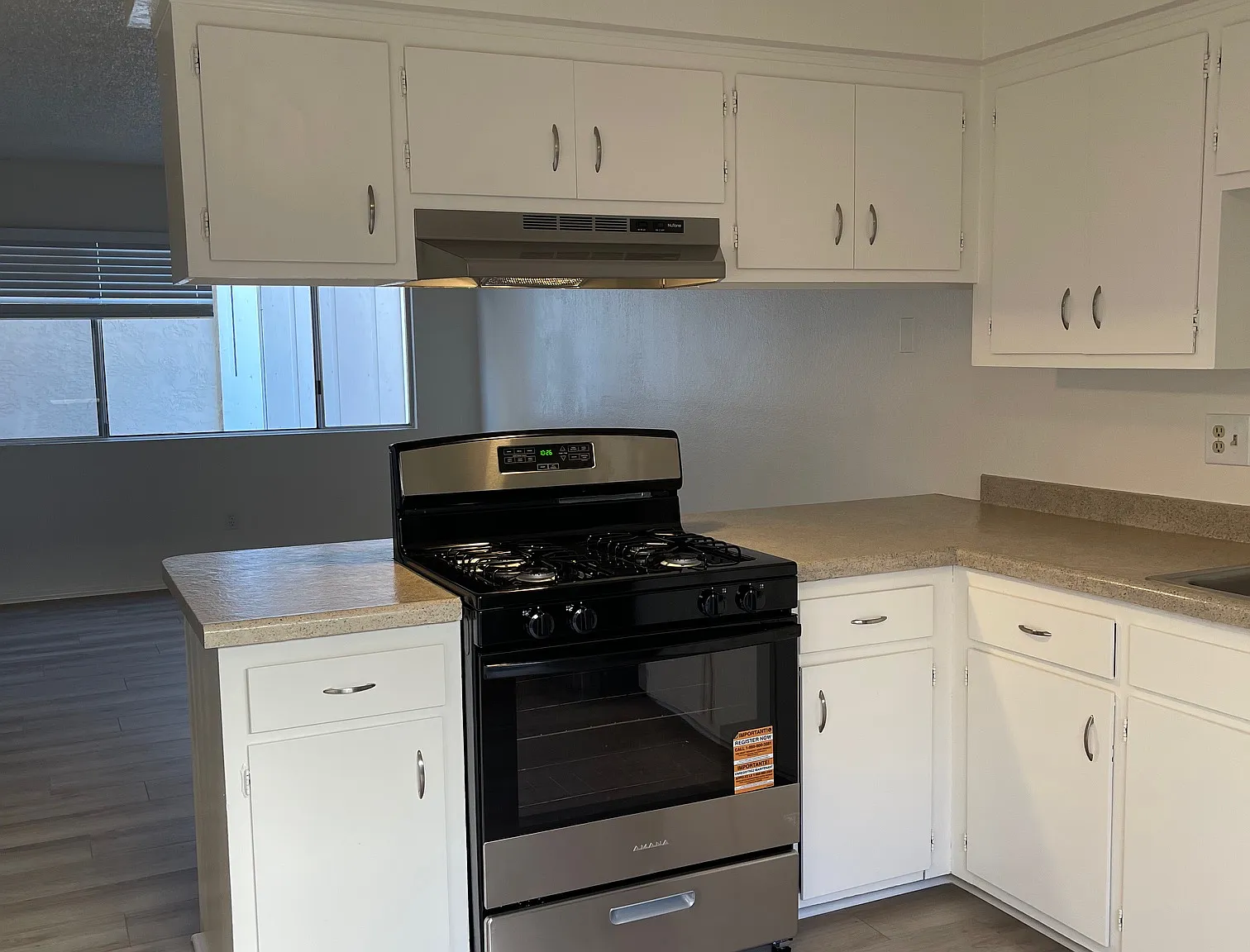 Longbranch 839 - B — Photo 3
