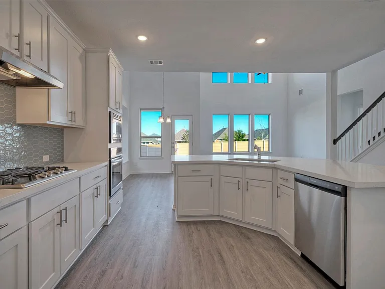 2428 Demorse Dr — Photo 5