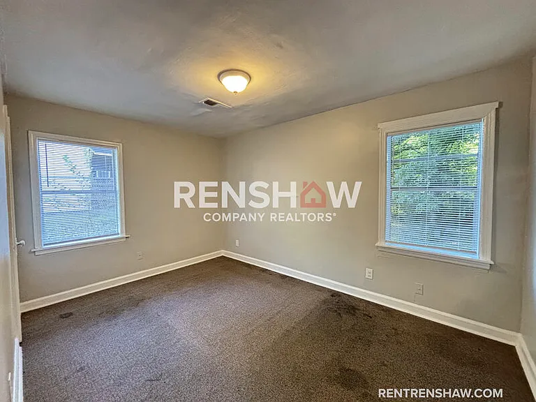 502 E Dison Ave — Photo 9