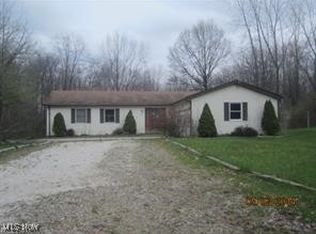 3055 Krebs Dr, Akron, OH 44319