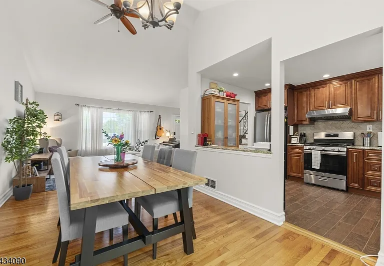 28 Ethan Dr — Photo 13