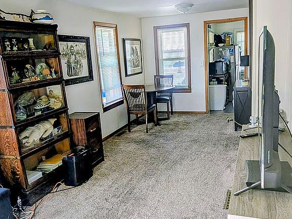 5th image of 924 N Polk Ave